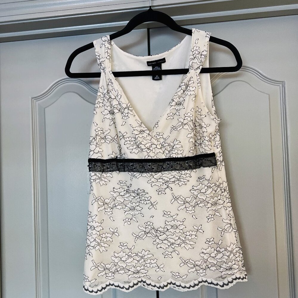 New York & Company Cream Lace Tank Top Black Trim Feminine Sleeveless Blouse